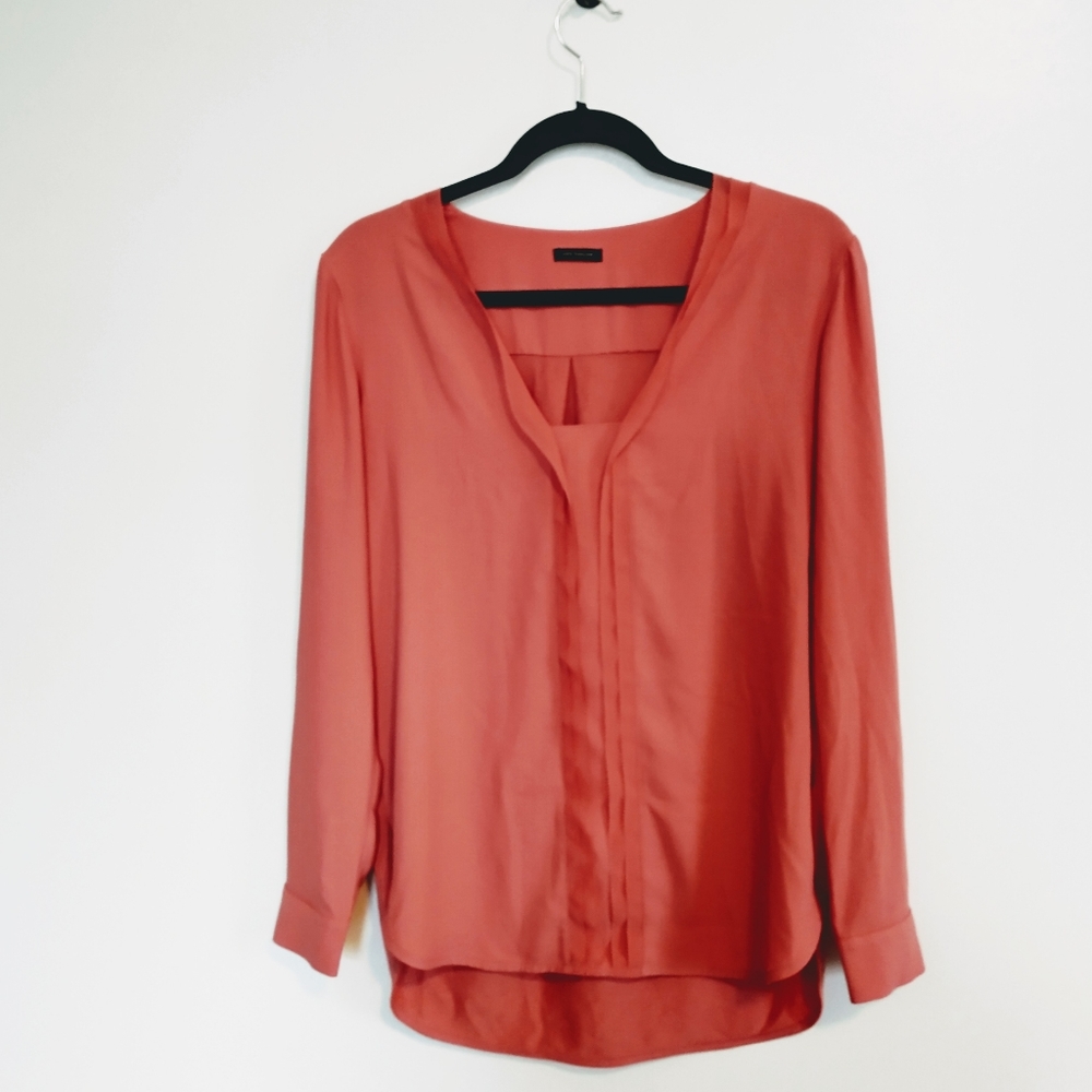 Long sleeve blouse from Ann Taylor, tag cut out size medium